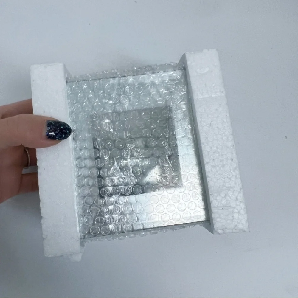 Diamond and Mirror glass Tea Light Holder NWT